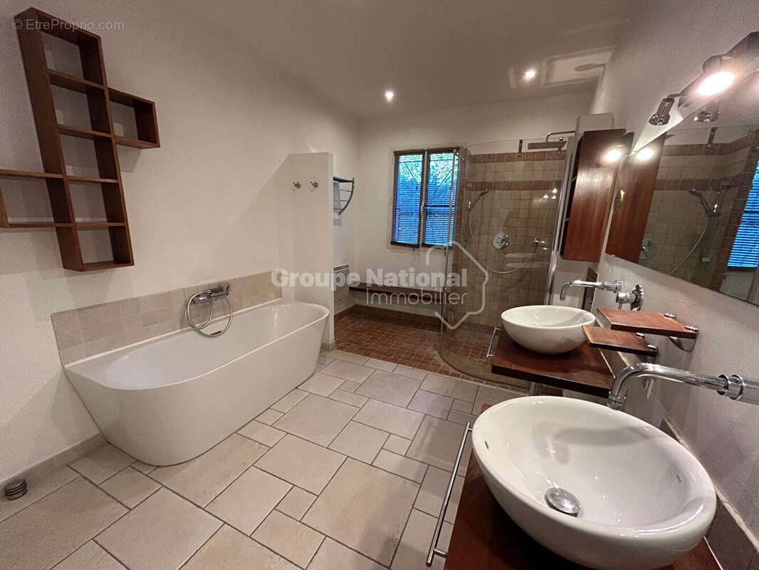 Maison à JONQUIERES