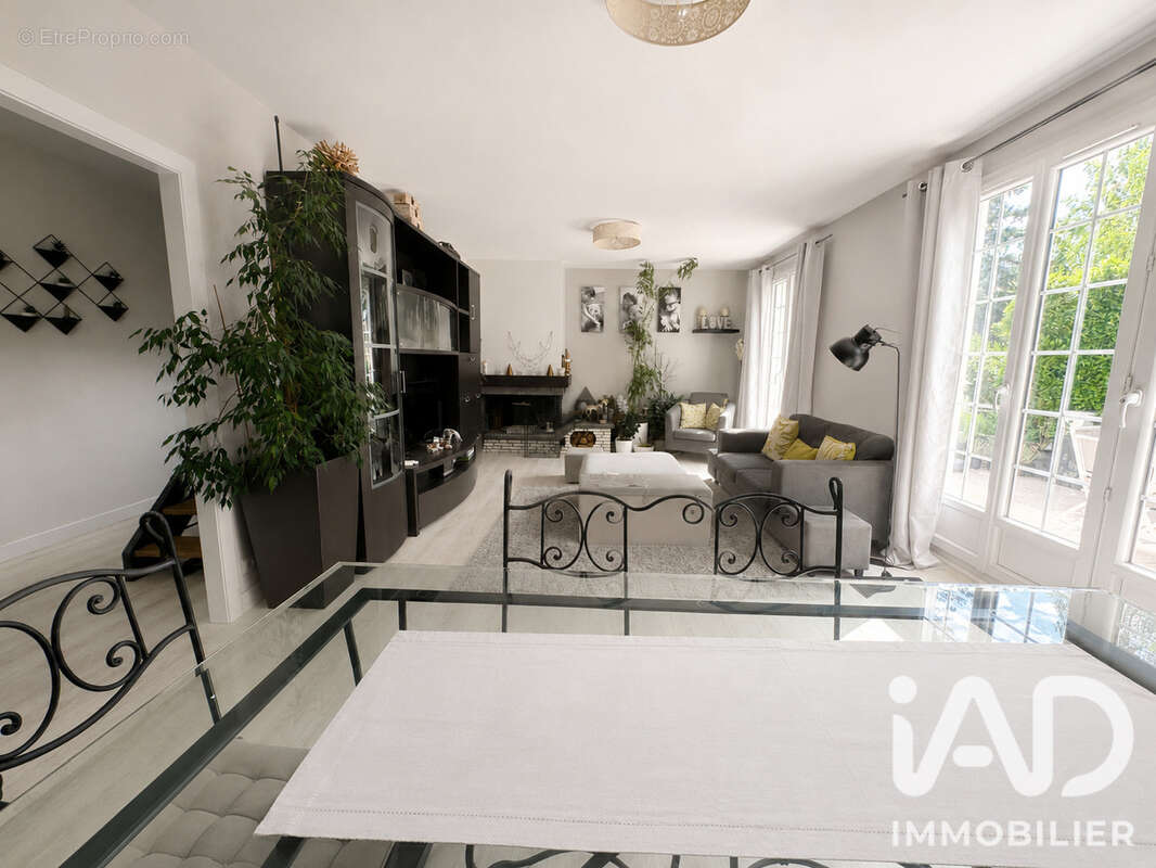 Photo 3 - Maison à LONGJUMEAU