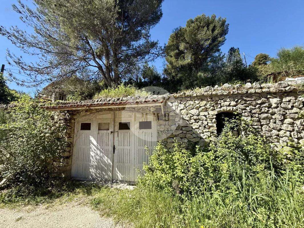 Maison à ROQUEVAIRE