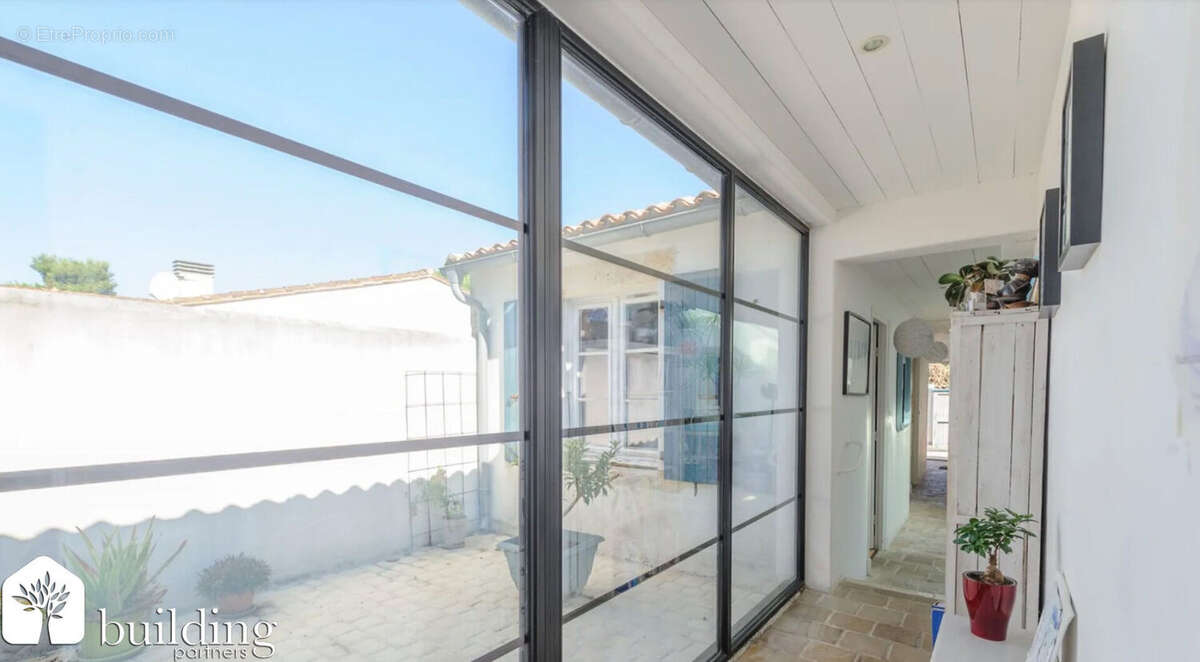 La Couarde-sur-Mer - Maison 5 pièces 125 m² avec 220 m² de jardin - photo 13