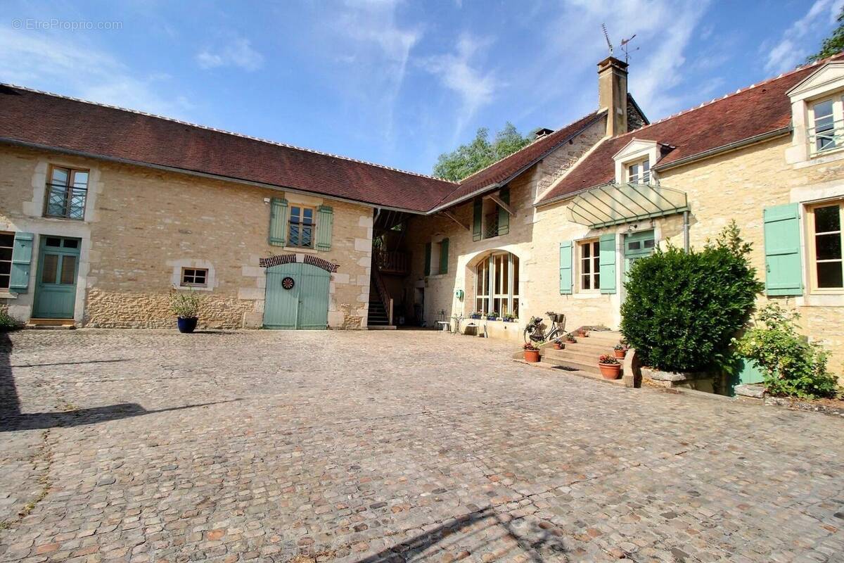 Photo 1 - Maison à ETOURVY