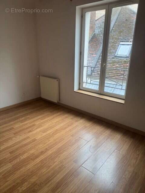 Appartement 328 m² à Chateau-Thierry  - photo 7