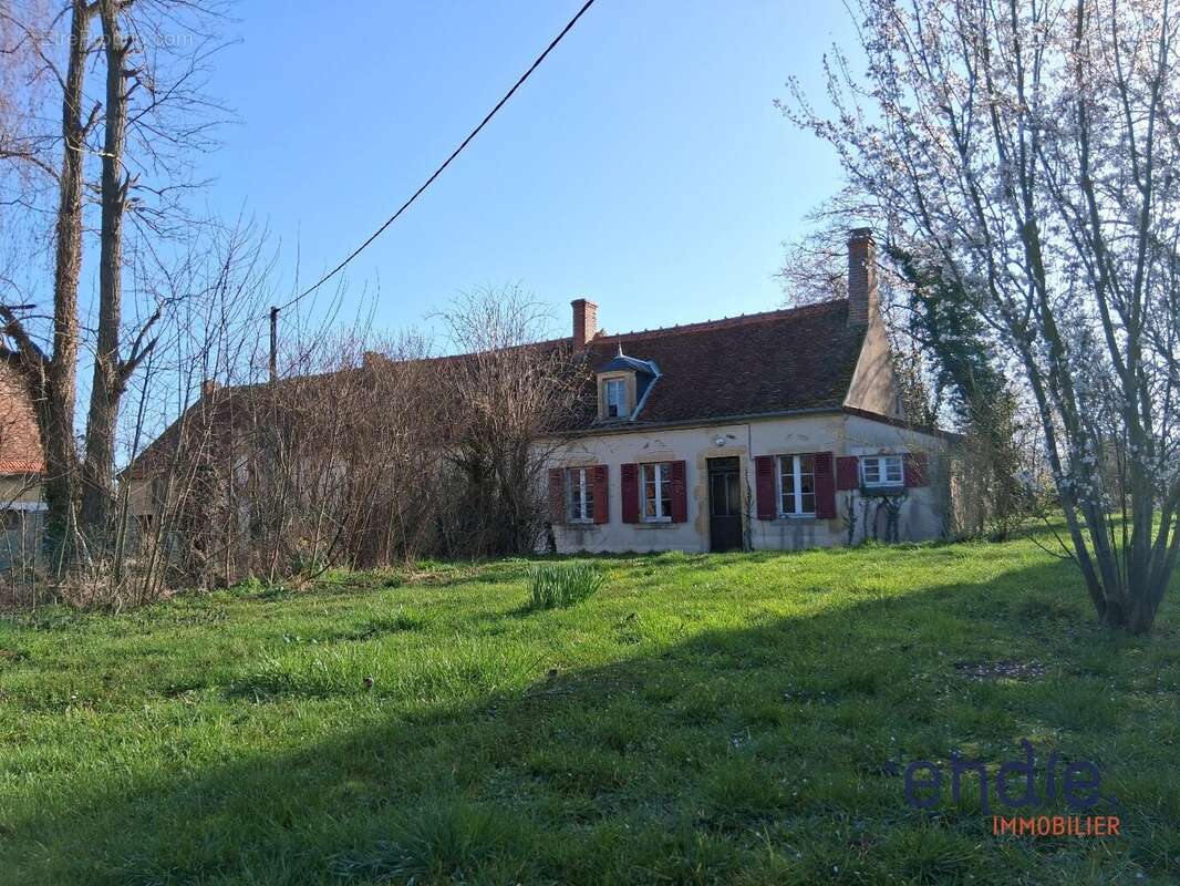 Maison à COUST