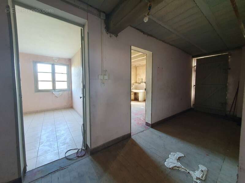 Maison à VILLENEUVE-DE-MARSAN