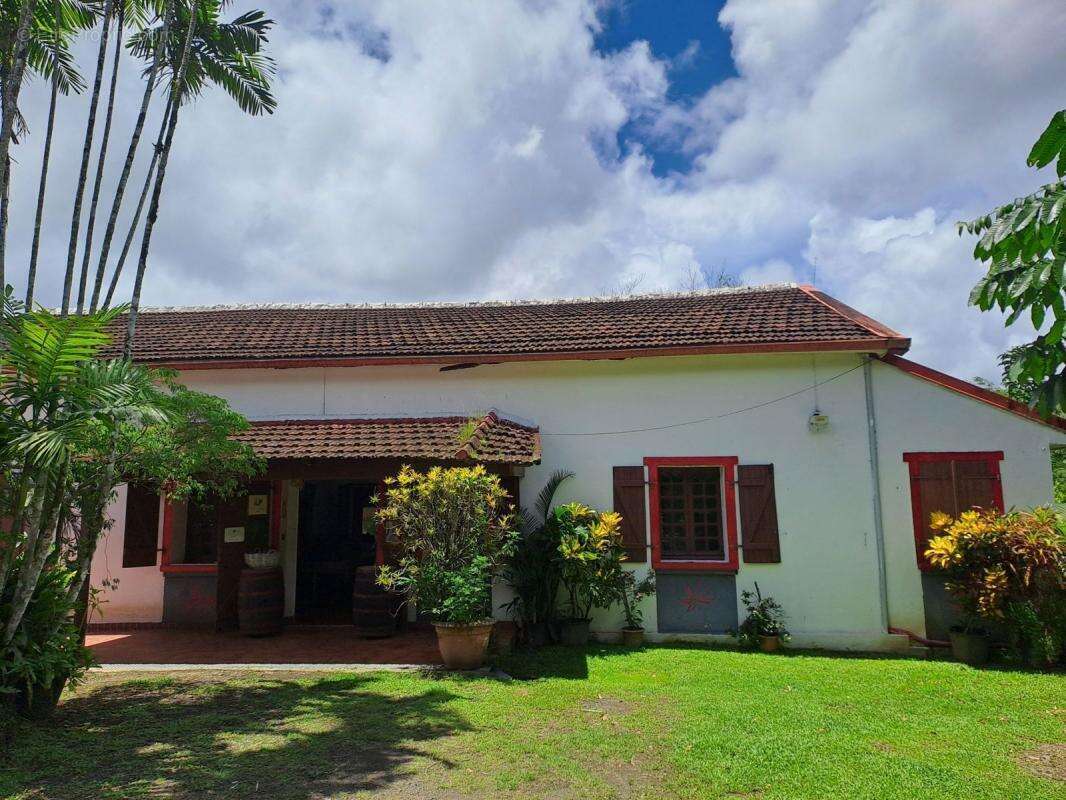 Maison à SAINT-JOSEPH