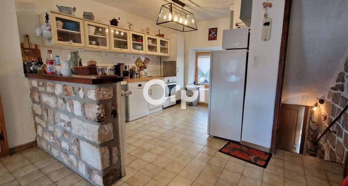 Maison à VALLON-PONT-D'ARC