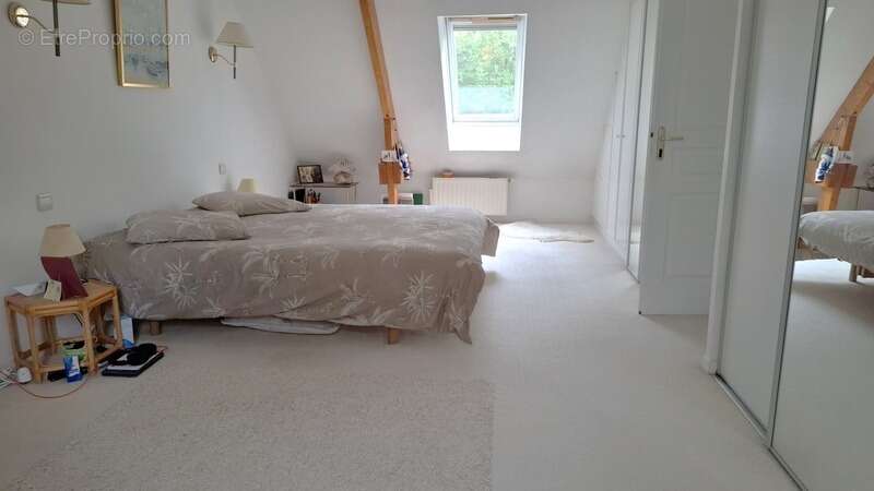 Maison à FEUCHEROLLES