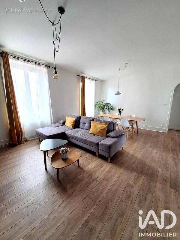 Photo 1 - Appartement à SAINT-PAUL-EN-JAREZ