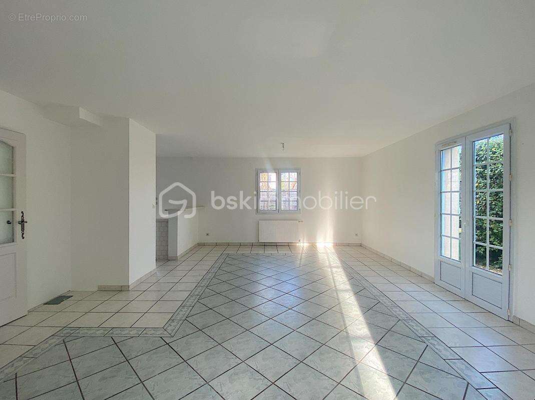 Maison à LE HAILLAN