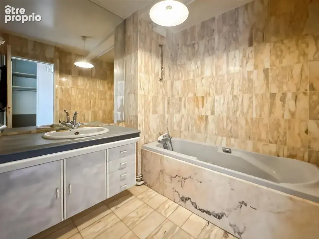 T2 de 44 m² avec deux balcons et cave – Résidence Le Palace à Périgueux - photo 10