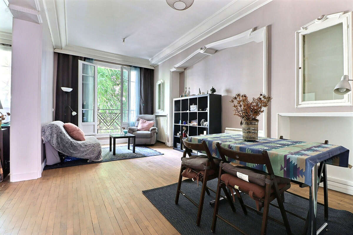 Appartement à AUBERVILLIERS