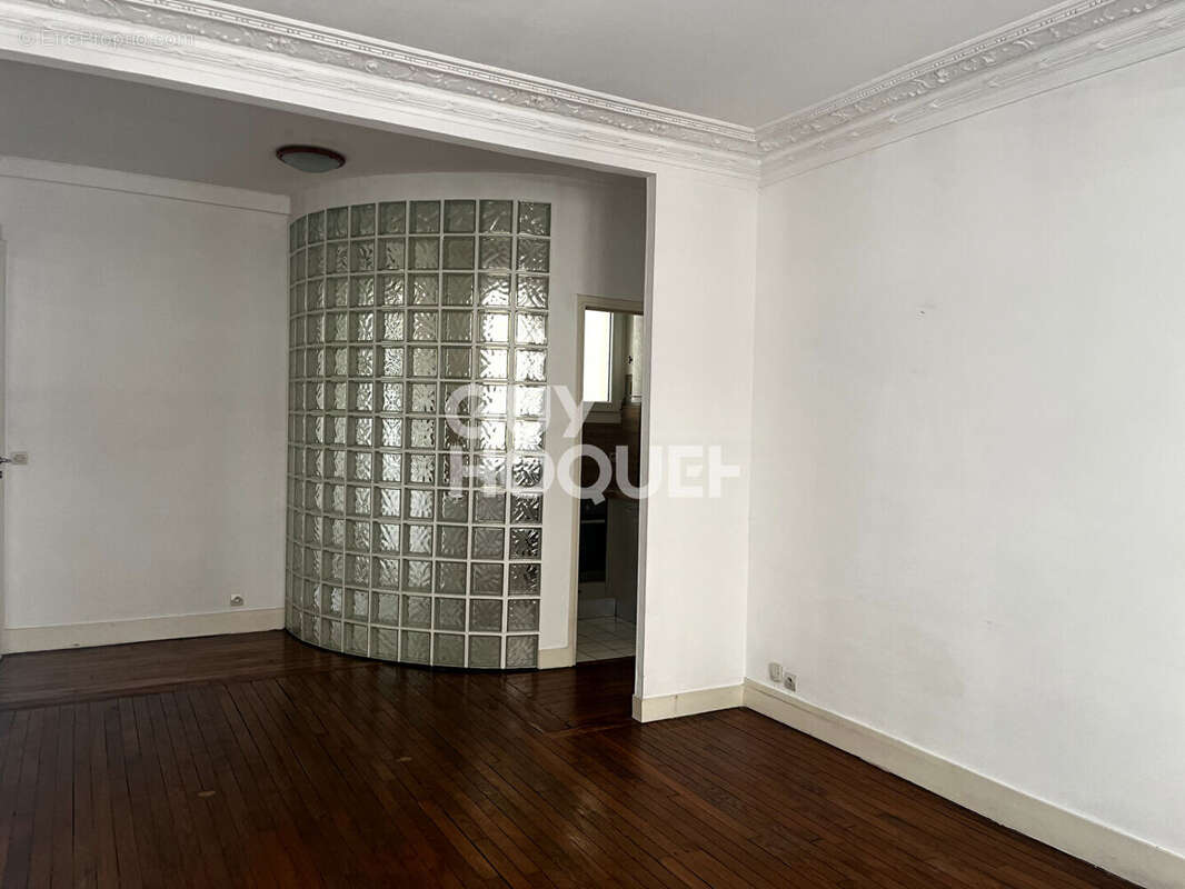 Appartement à PARIS-12E