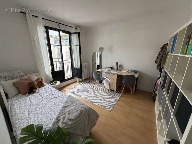 BOULOGNE NORD Charme de l'ancien. Joli studio en dernier éta - photo 2