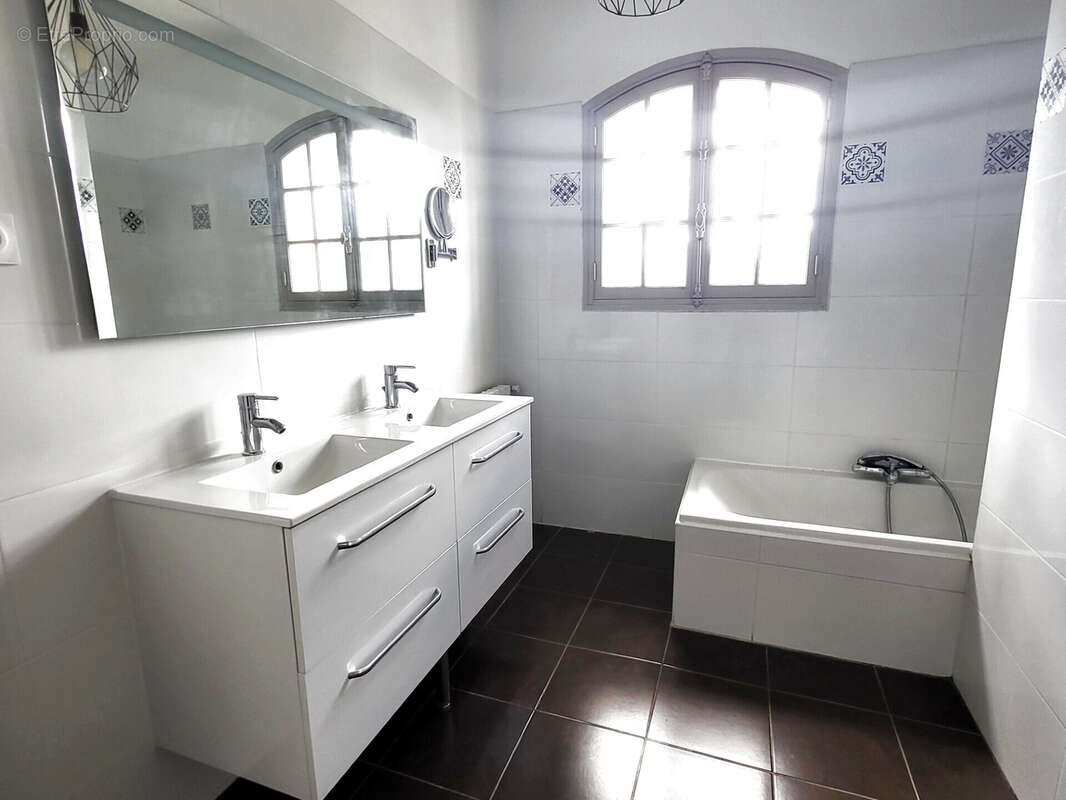 Vente maison 7 pieces quartier camplanier nîmes - photo 8