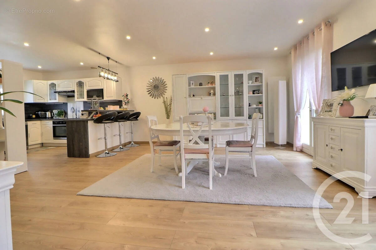 Maison à AULNAY-SOUS-BOIS