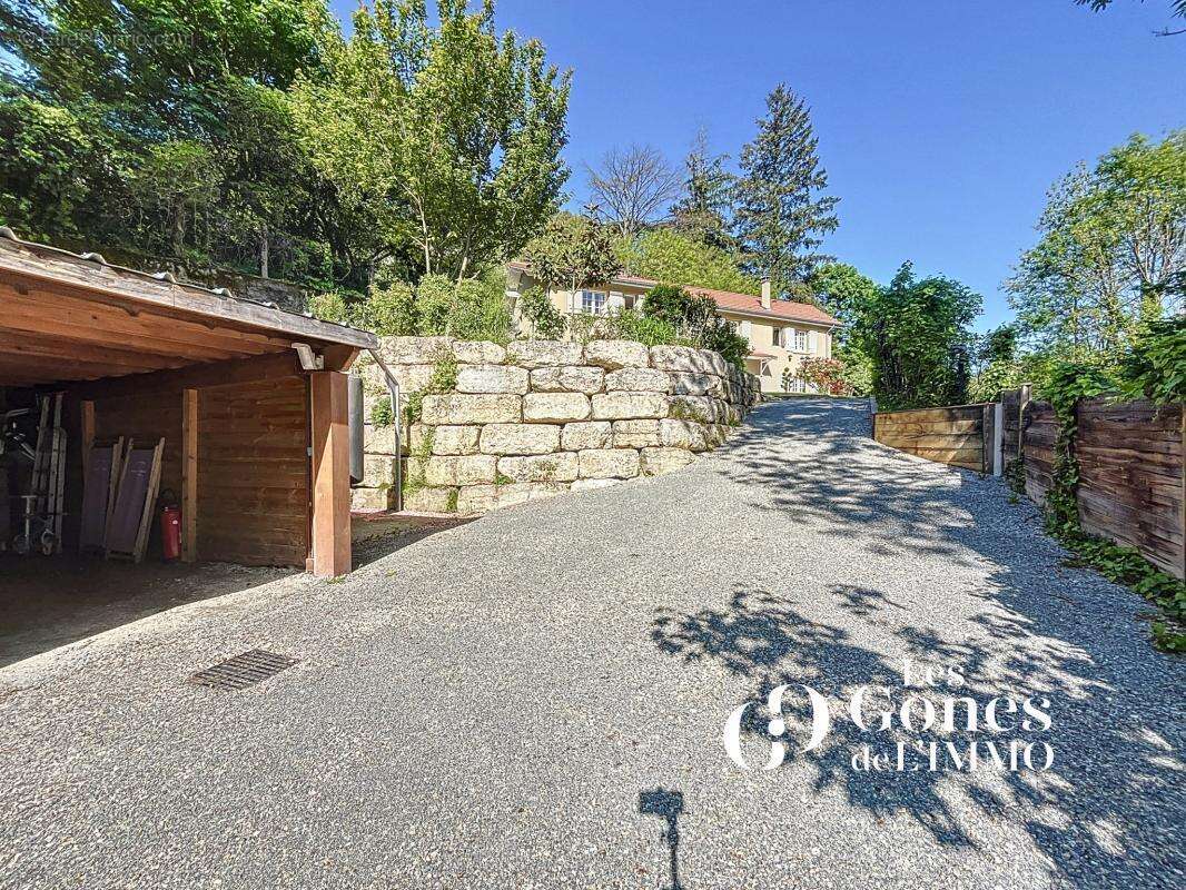 Maison à FRANCHEVILLE