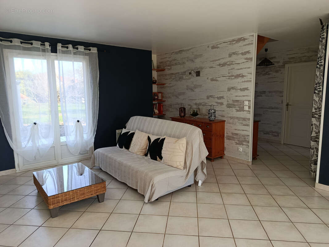 Maison à MENETOU-COUTURE