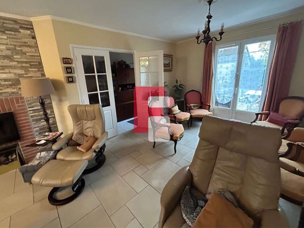 Maison à LUSIGNY-SUR-BARSE