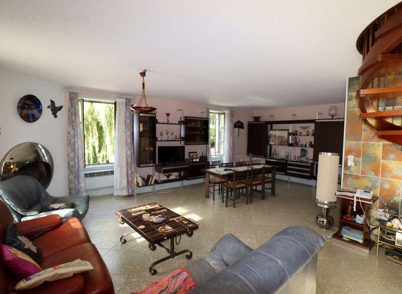 Moulin au cœur de la Bresse avec accès privé à la rivière - 585 m² sur 8553 m² de terrain - photo 14