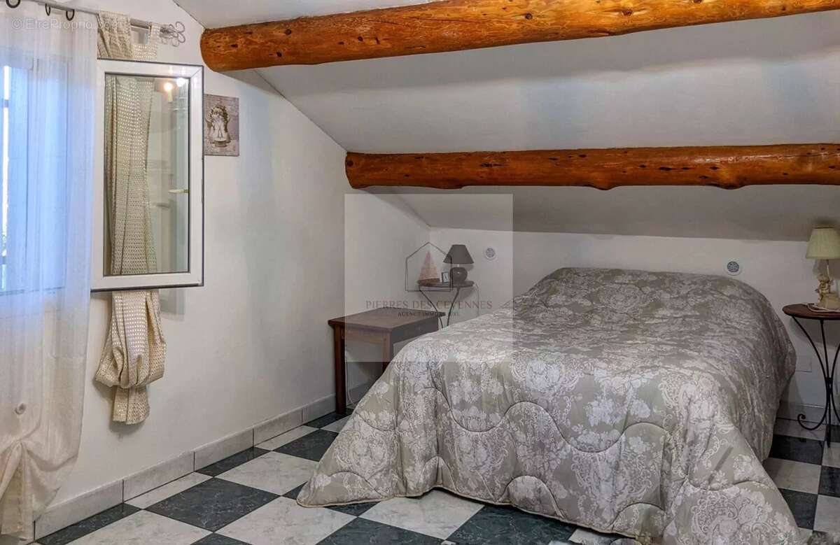 Maison à SAINT-ETIENNE-VALLEE-FRANCAISE