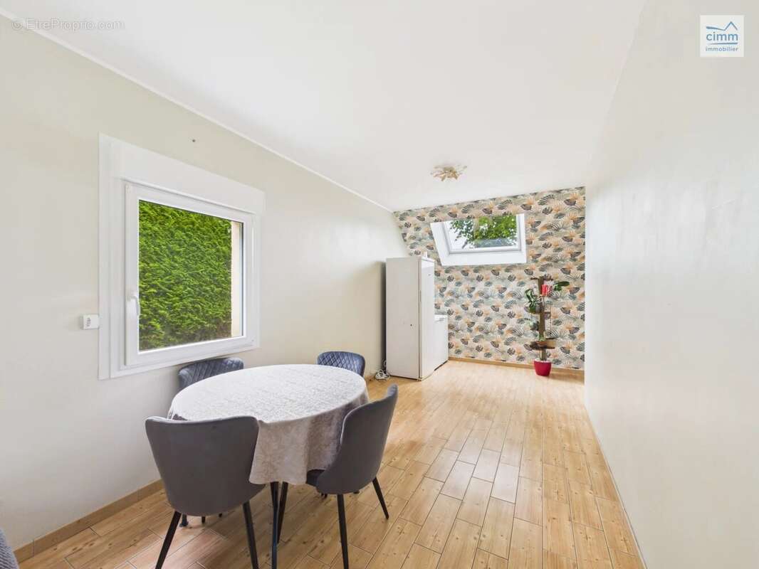 Maison de 138 m² sur un terrain de 10 340 m² - photo 7