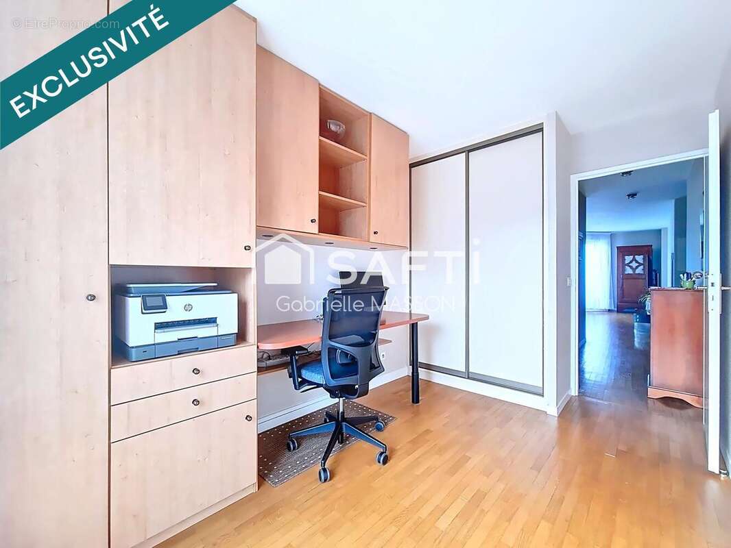 Photo 8 - Appartement à LE KREMLIN-BICETRE