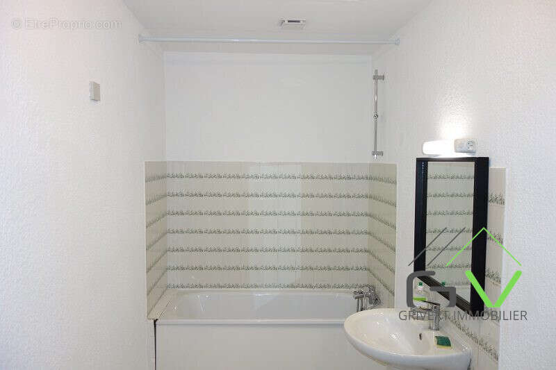 Appartement 3 pièces - Appartement à NIMES