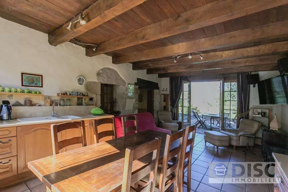 Maison à CASTELNAU-DE-MONTMIRAL