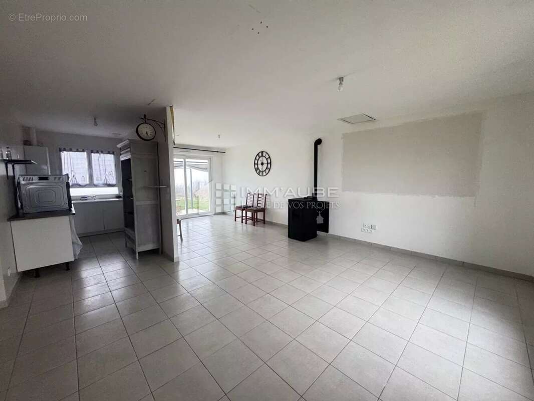 Maison à NOGENT-SUR-SEINE