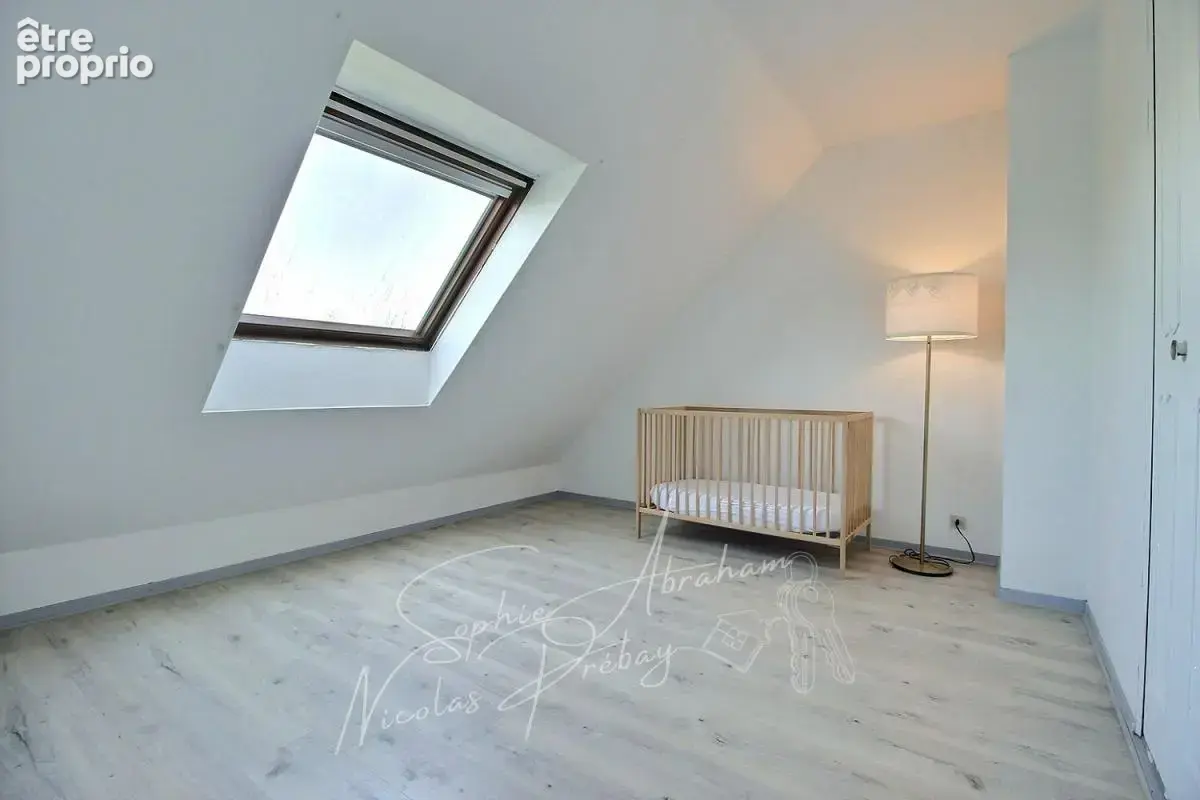 Maison individuelle avec 4 chambres, sous-sol et jardin - photo 7