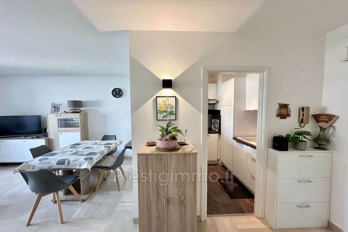 Appartement 2 pièces 44 m² à vendre à Mandelieu-La-Napoule (06210) - photo 4