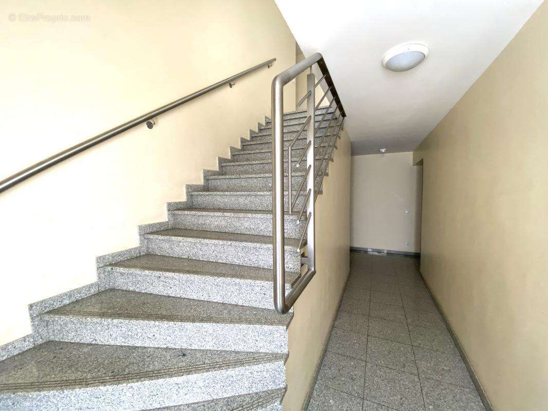 Appartement à ROSNY-SUR-SEINE