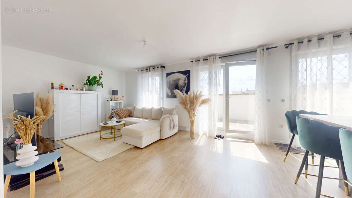 Appartement à SARTROUVILLE