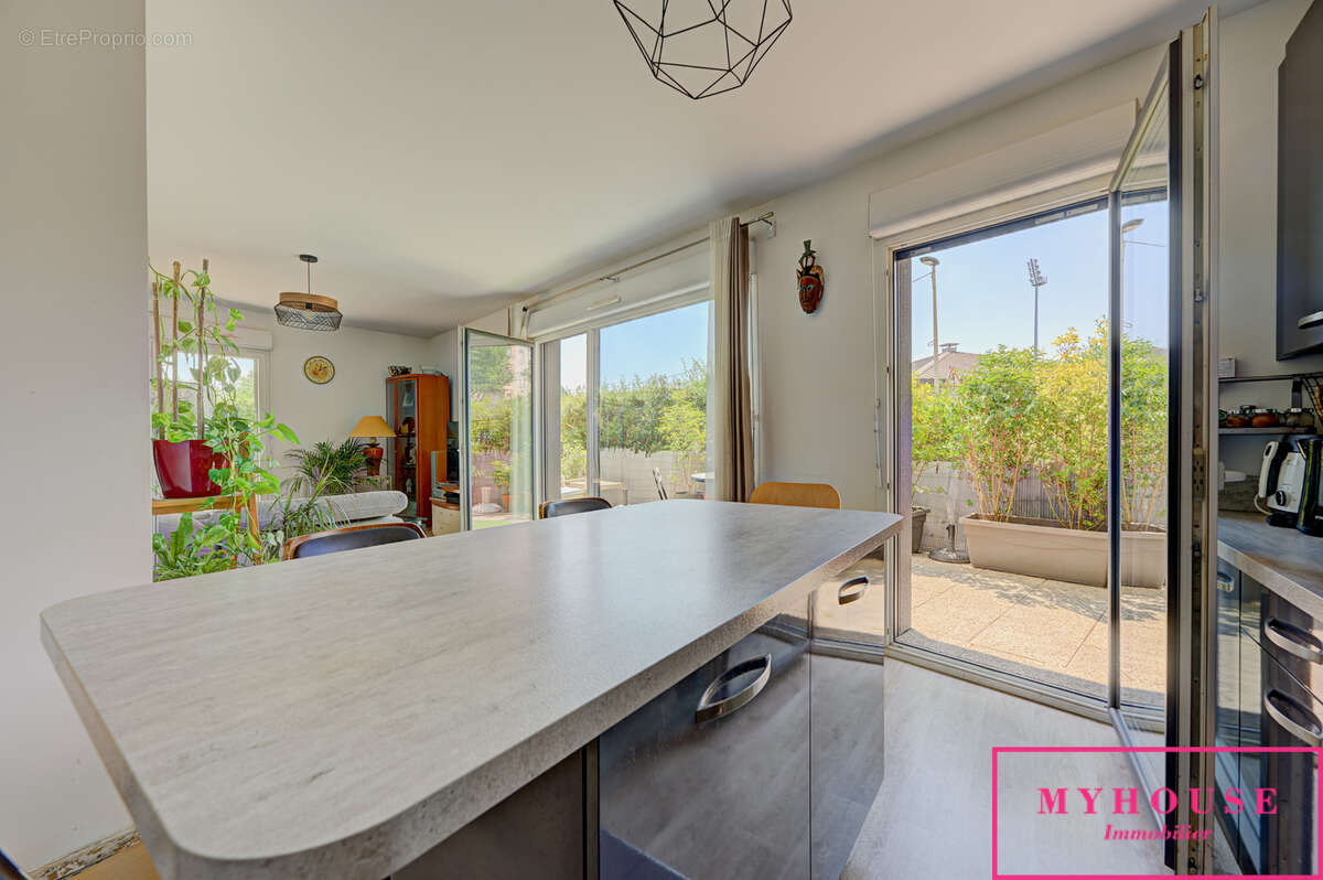 Appartement à BAGNEUX