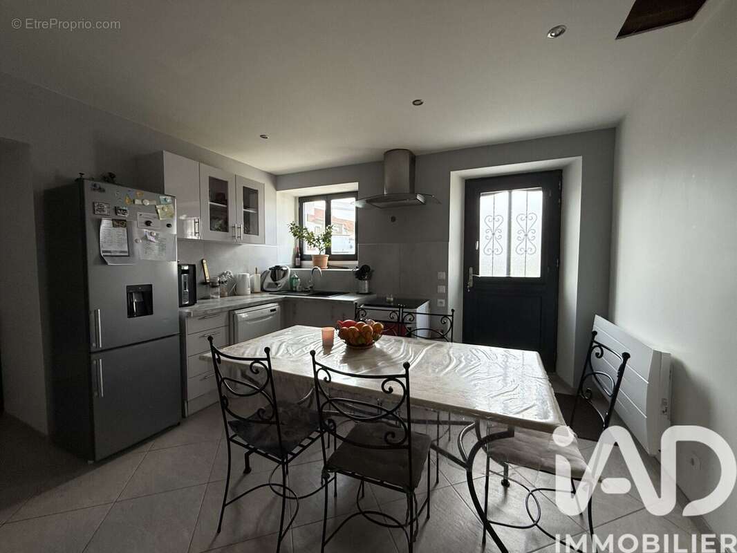 Photo 8 - Maison à CRECY-LA-CHAPELLE