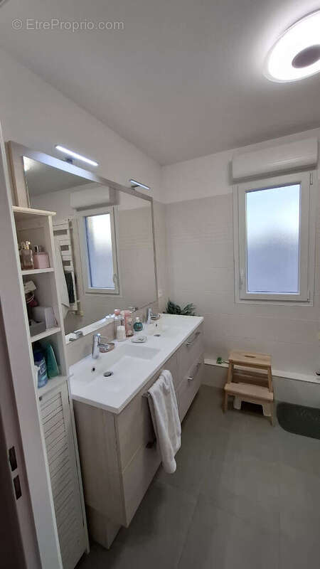 Appartement à SURESNES