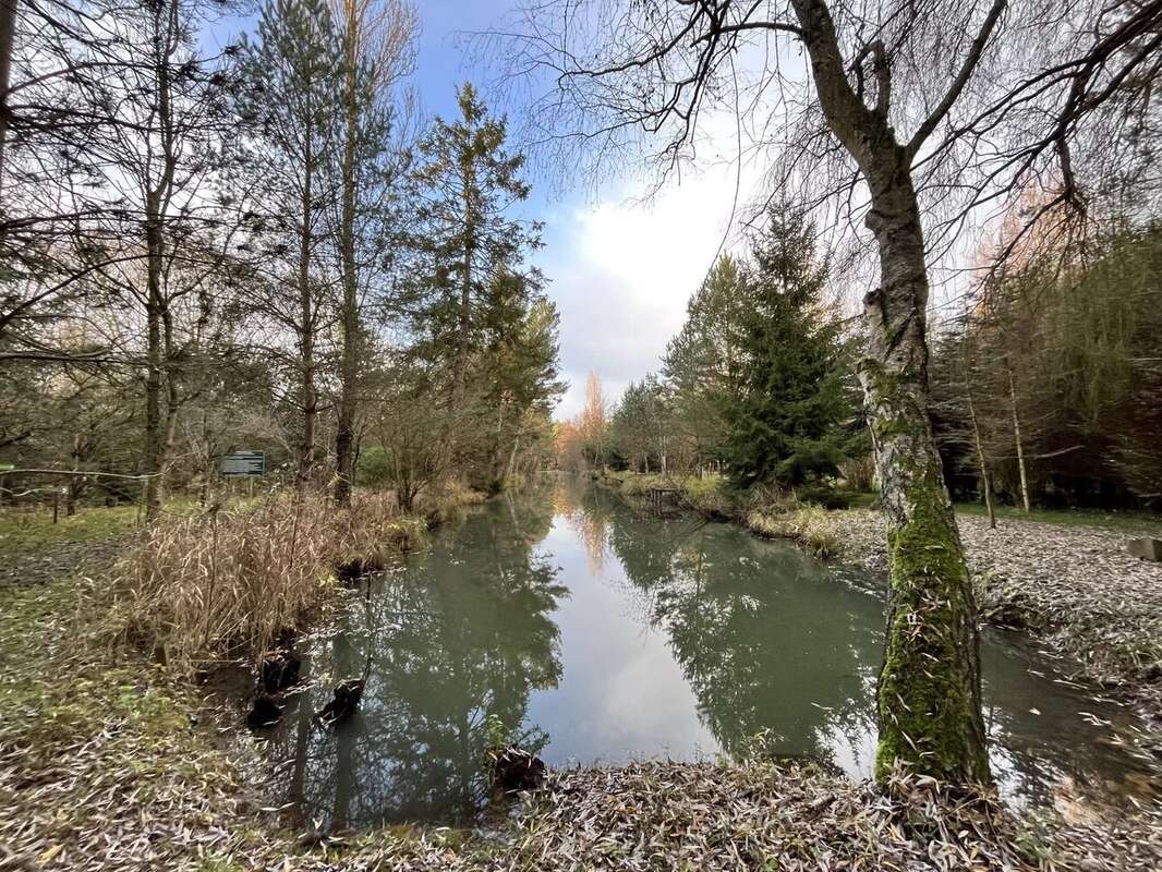 Terrain à VAILLY-SUR-AISNE