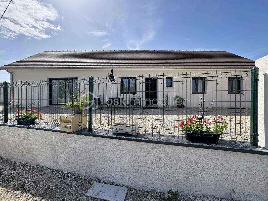 Jolie maison de plain pied récente (2023) - photo 13