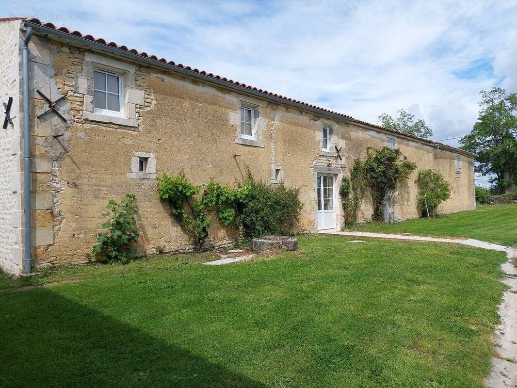 Maison à LA RONDE
