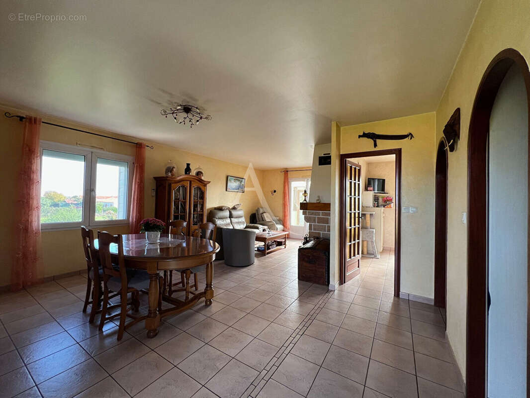 Maison à LONGEVILLE-SUR-MER