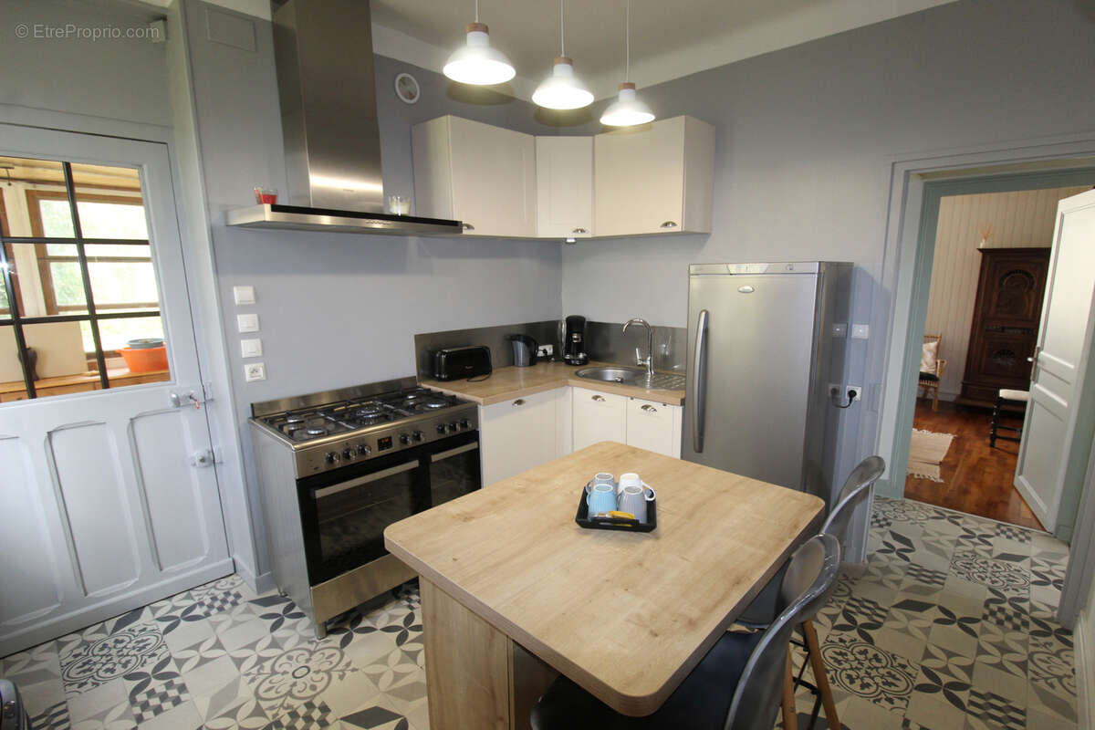 Maison à JOUET-SUR-L'AUBOIS