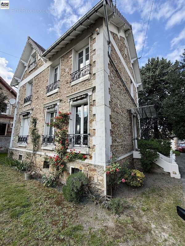 Maison à SAINT-PRIX