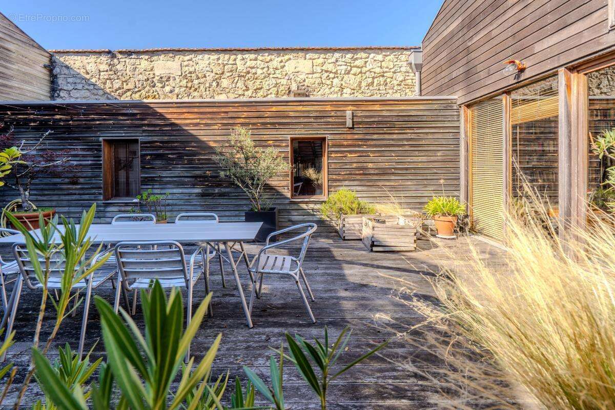 Commerce à BORDEAUX