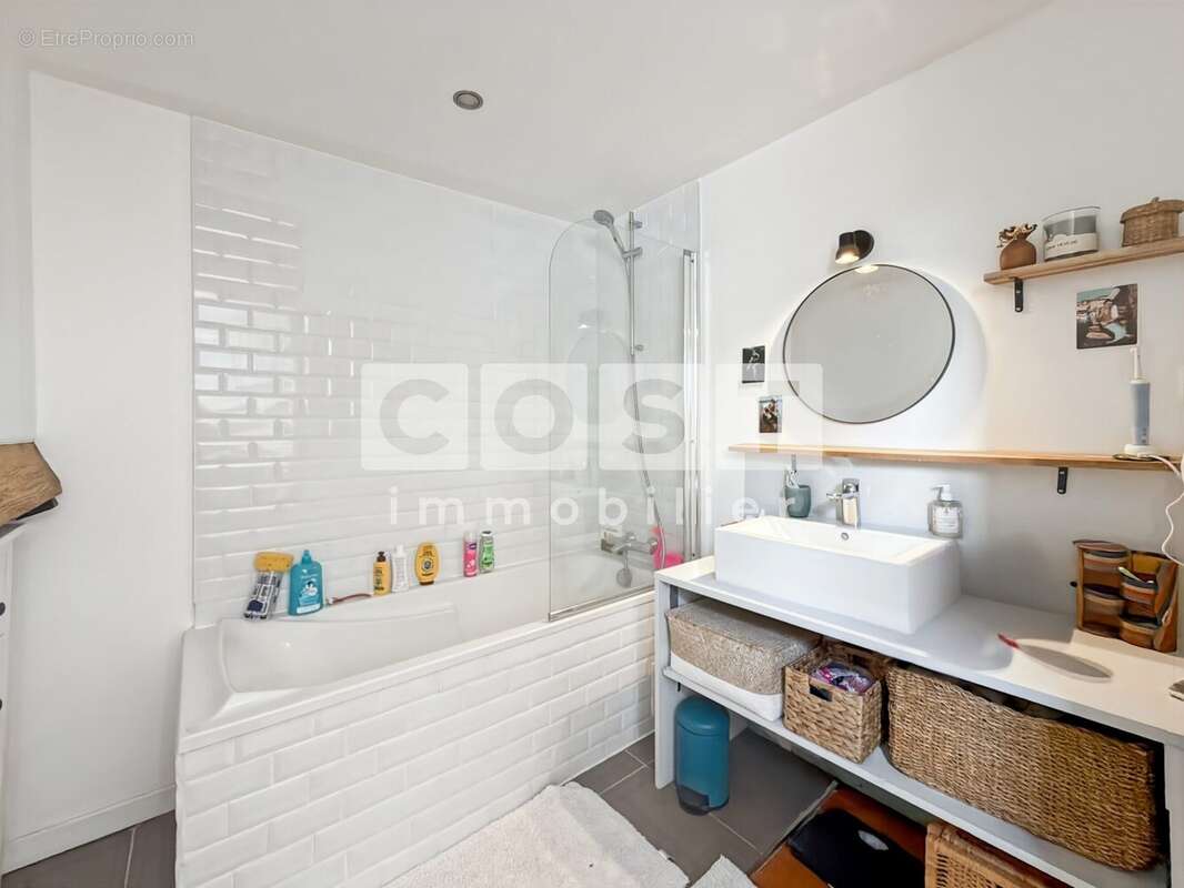 Appartement à COLOMBES