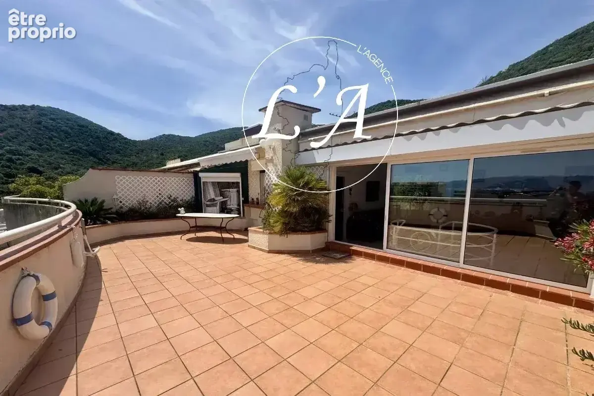 Duplex de standing en dernier étage – Triangle d’Or Ajaccio – Vue mer, terrasses, suite parentale - photo 5