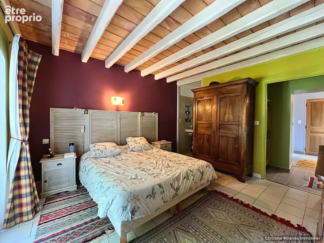 Ancienne ferme provençale de 170 m² avec piscine et dépendances sur 5 131 m² - photo 8