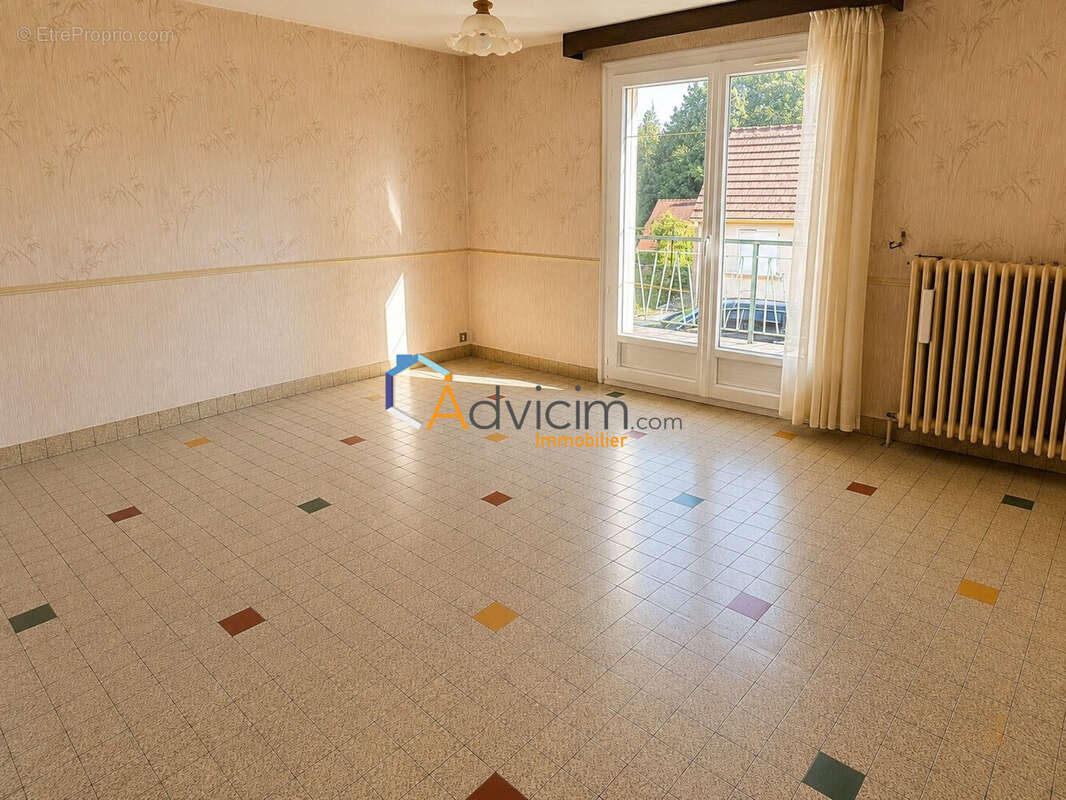 Maison 90 m² à Saint-Germain-Des-Pres  - photo 7