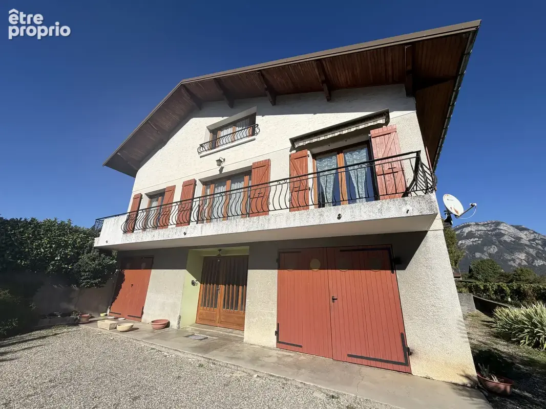 Maison individuelle avec terrain de 1 915 m2 et fort potentiel à Myans - photo 1