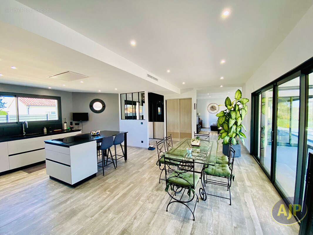 Maison à LESPARRE-MEDOC