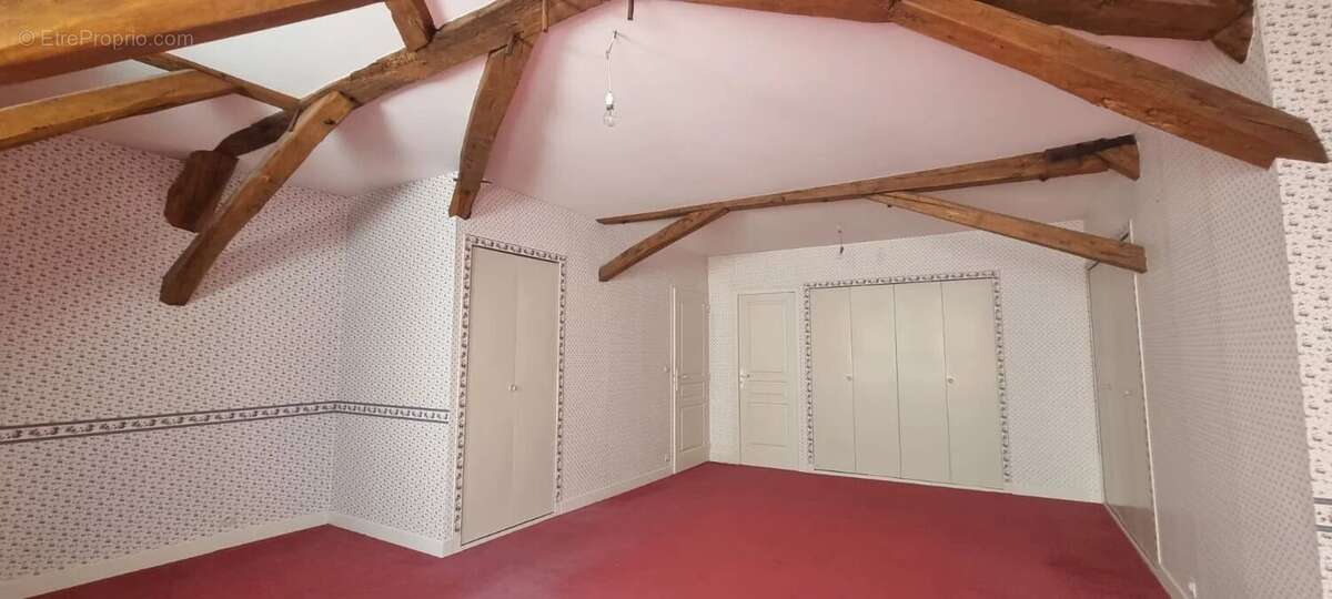 Maison de maître avec piscine et dépendances - photo 21